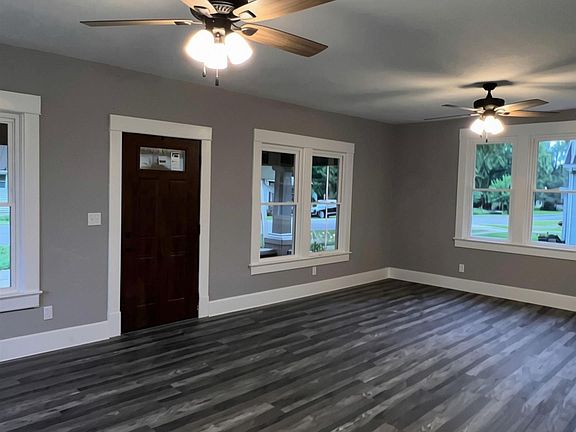 5th image of 207 Walnut Dr