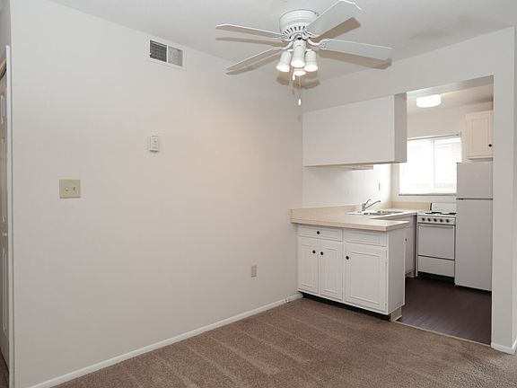 3rd image of 9841 Memphis Ave #2ce4f0959
