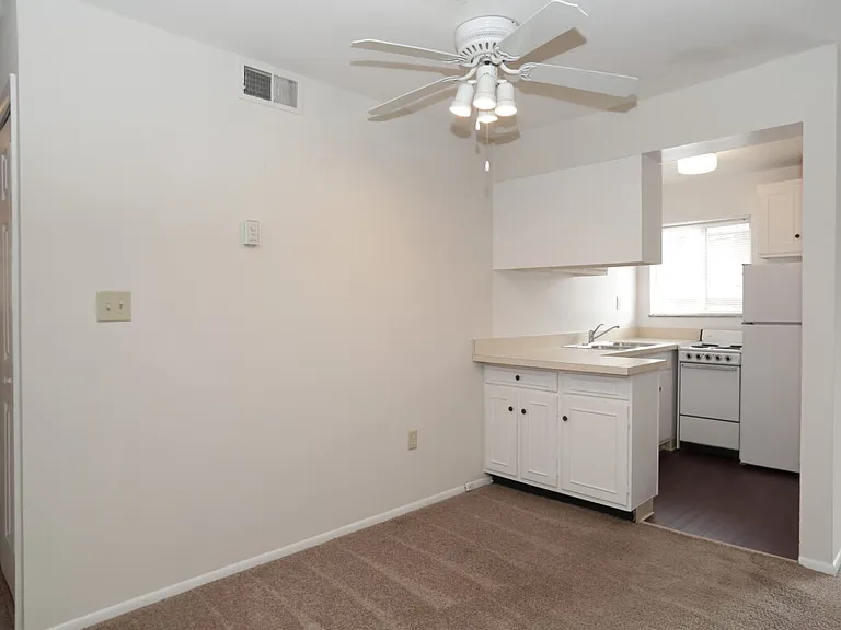 Parkview Estates — Photo 3