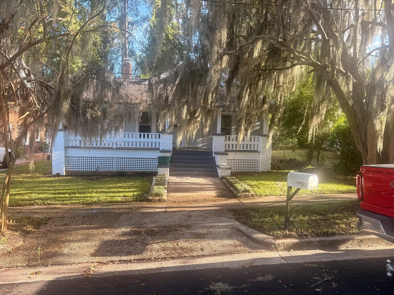 3 bed, 1300 sqft, $1,400 — Photo 2