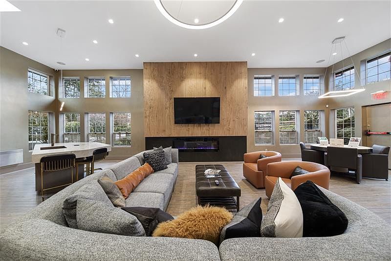 1st image of 2700 S Meridian #1B-1Ba-735Sqft