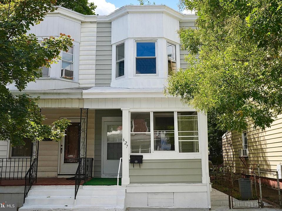 1st image of 627 Grand St