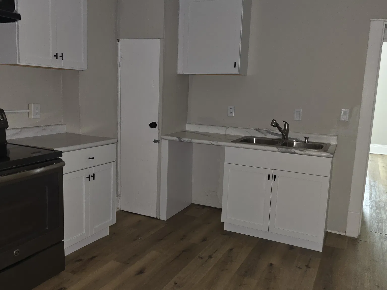 2 bed, 900 sqft, $900 — Photo 4