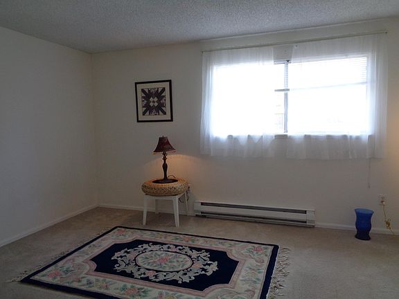 Large bedroom with big closet (one full side of the room)