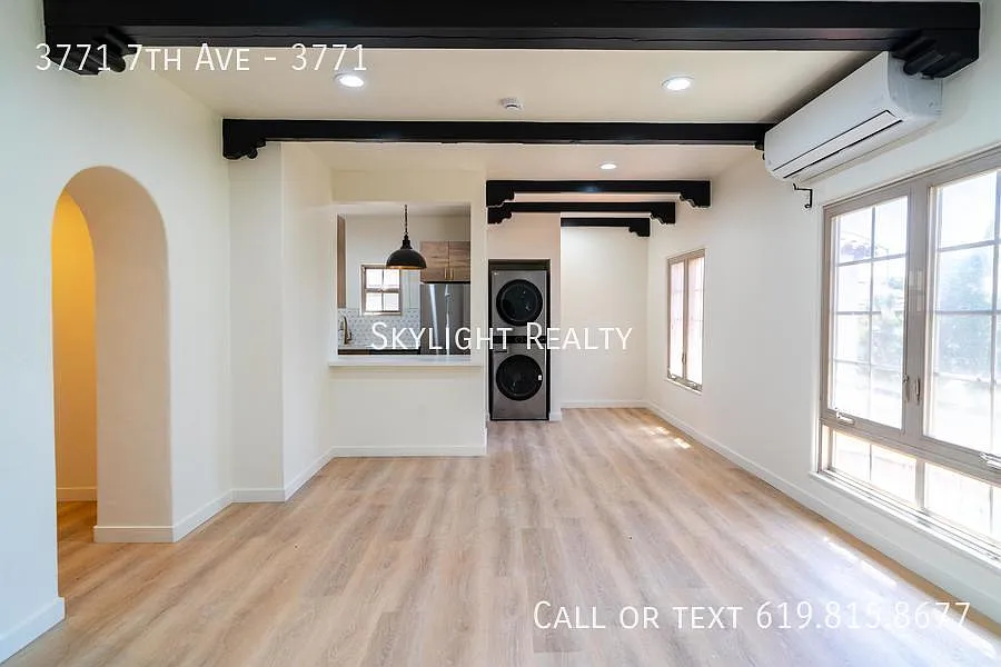 2 bed, 900 sqft, $3,195 — Photo 3