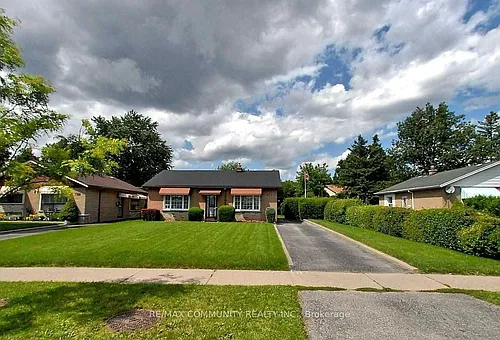 3238 Lawrence Ave E Photo 1