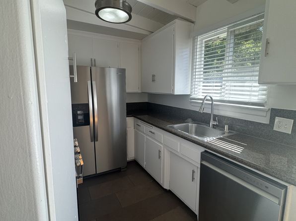 636 Acanto St APT 208