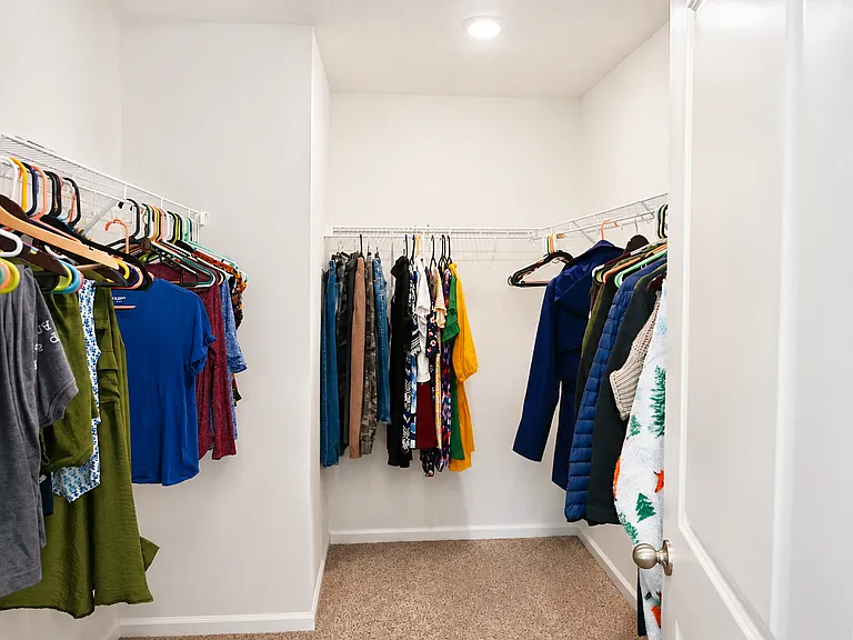 4252 Sedgewick Ln — Photo 17