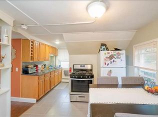 22 Washington St FLOOR 3, Pawtucket, RI 02860