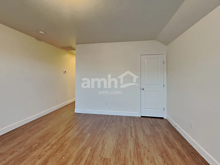 275 E Sicily Dr — Photo 8