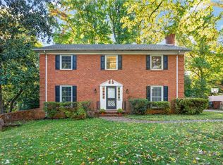 806 Kemp Rd W, Greensboro, NC 27410