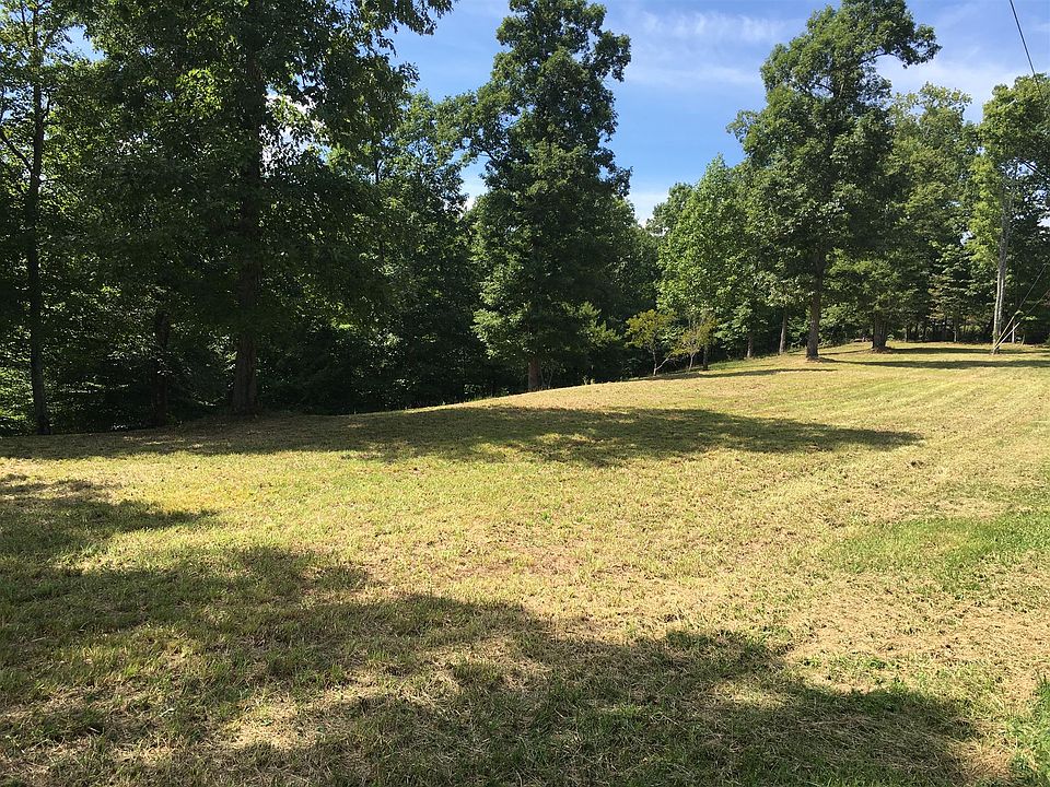 1st image of 302 Old Ln