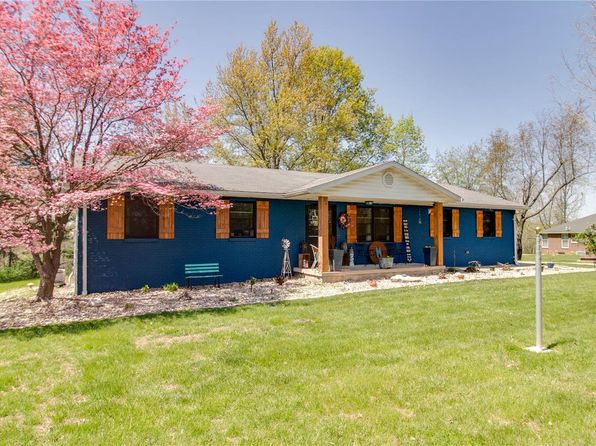 14865 Willow St, Grafton, IL 62037