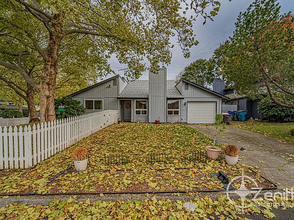 2nd image of 3040 NE 103rd Ave