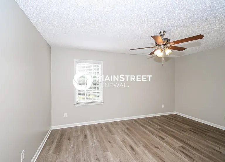 12 Stratford Dr — Photo 13