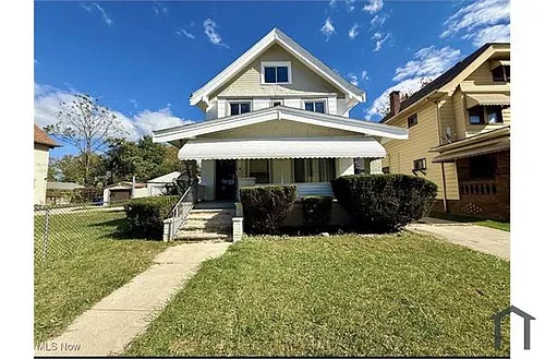 1273 E 135th St Photo 1