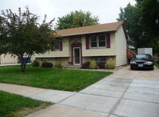 11 La Platte Rd, Kearney, NE 68845