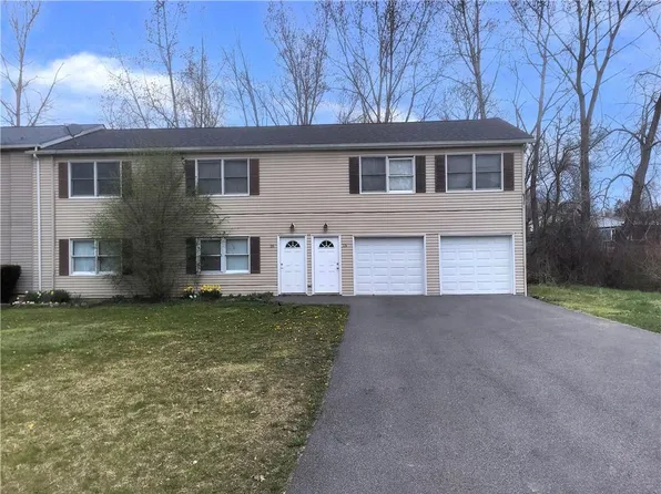 15-16 Williamsburg Drive #15, Newburgh, NY 12550