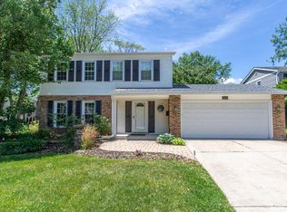 1068 S Lewis Ave, Lombard, IL 60148