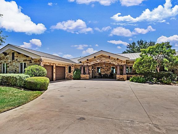 4th image of 2803 Ranch Road 2831