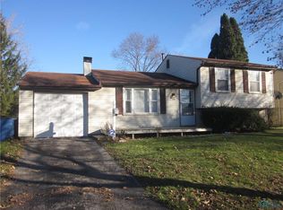 110 Ivanhill Rd, Toledo, OH 43615