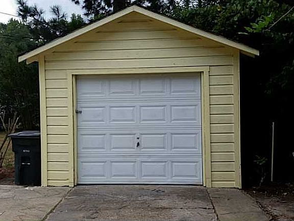 2nd image of 2737 Mimosa Ave