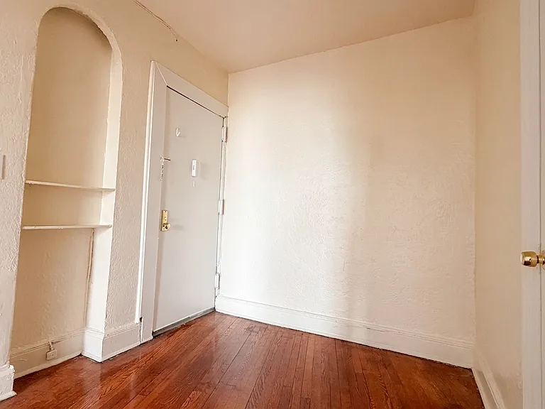 310 94th St #36 — Photo 6