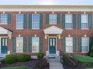 734 Hyde Dr, O'Fallon, MO 63366