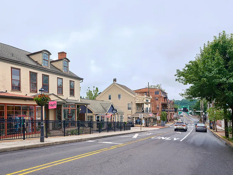 20B W Bridge St #B — Photo 11