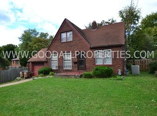 6531 Elmcrest Dr, Windsor Heights, IA 50324