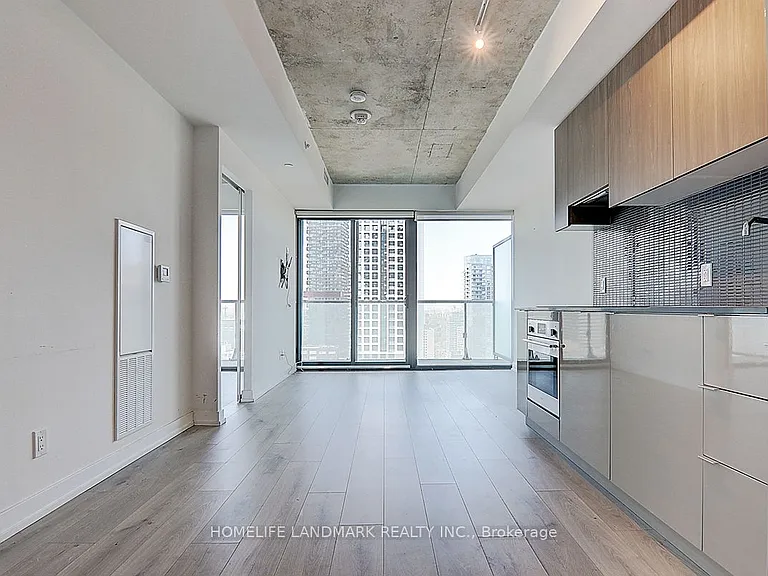 161 Roehampton Ave #2811 — Photo 6