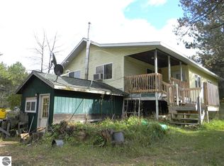 1095 E Hughes Lake Rd, Rose City, MI 48654