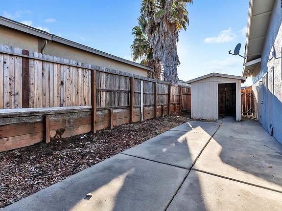 5th image of 7517 Addison Way