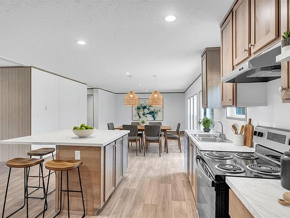 4th image of 107 Chantilly Cir