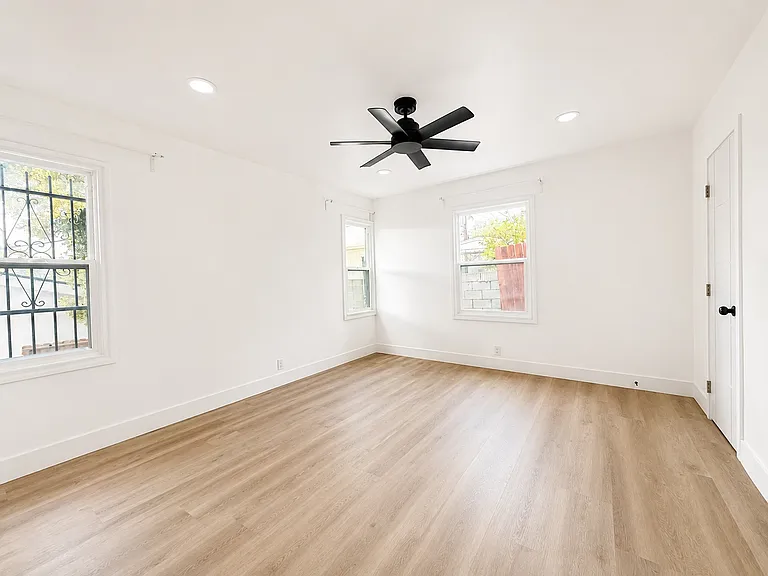 2822 Waverly Dr — Photo 19