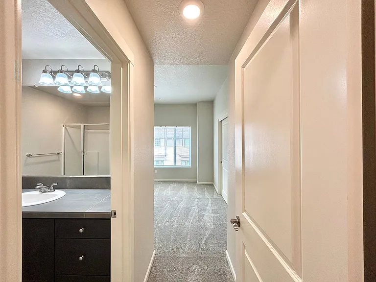 7211 NW Eleanor Ave — Photo 40