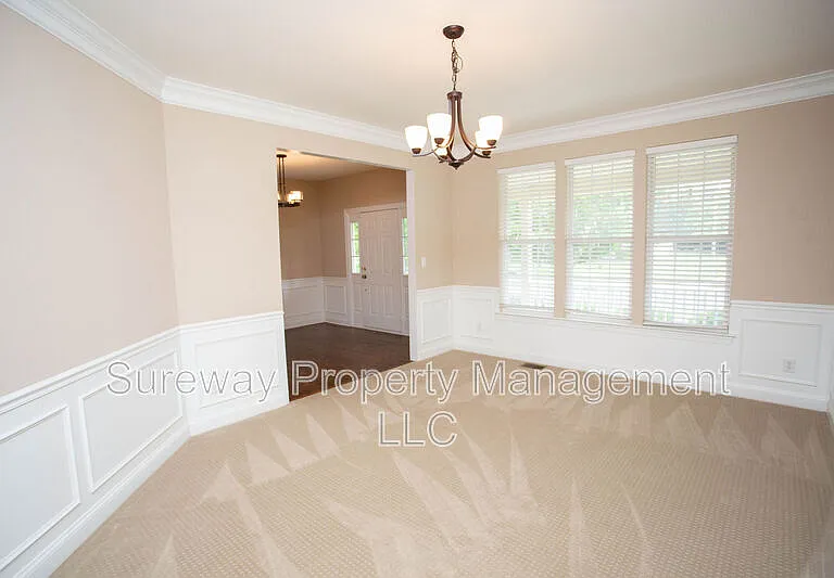 7 Amaryllis Ln — Photo 6