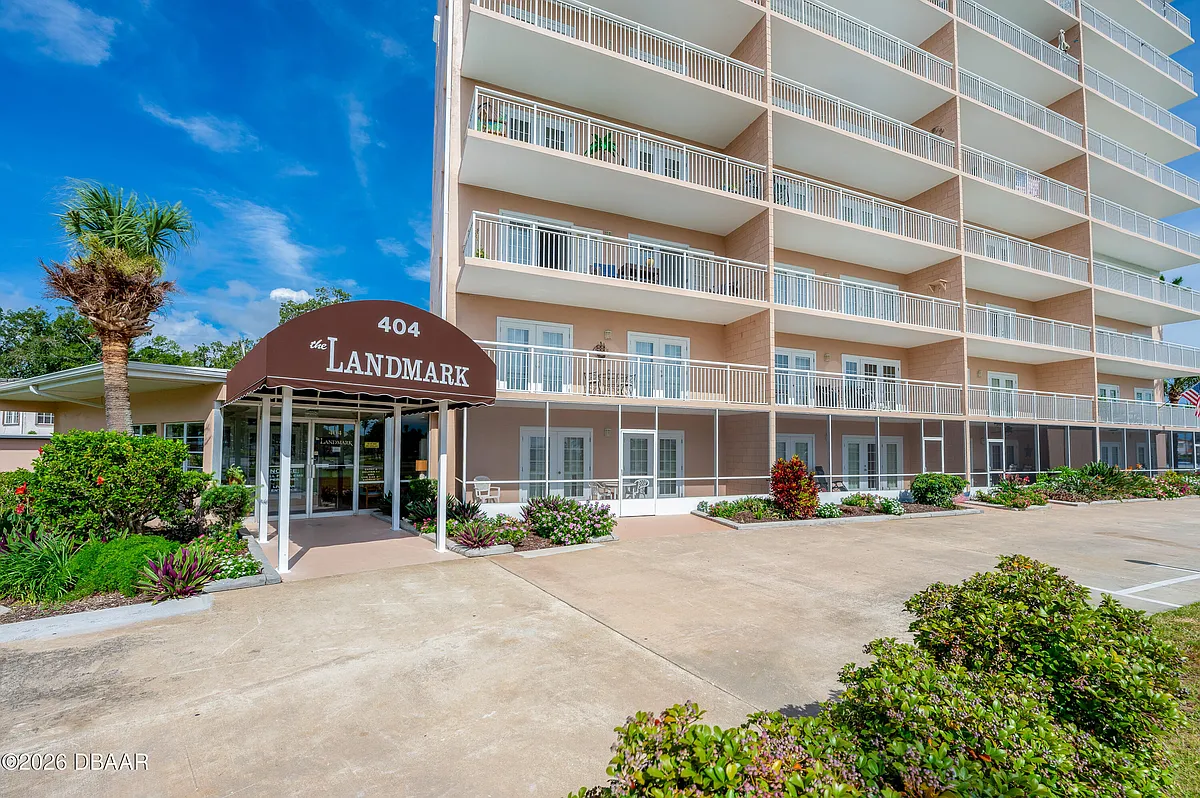 Building Photo - 404 S Beach St #370-1002