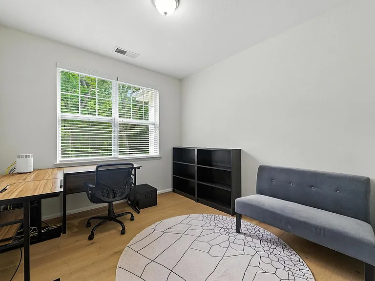 522 Knolls Dr #306 — Photo 11