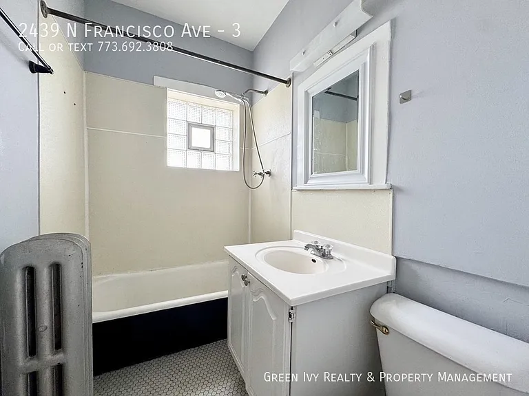2439 N Francisco Ave #3 — Photo 9