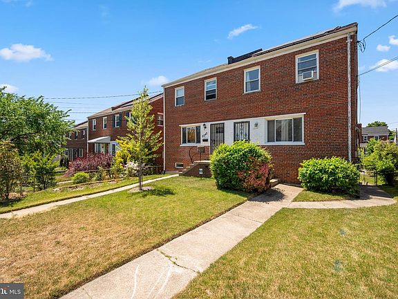 2nd image of 5044 10th St NE