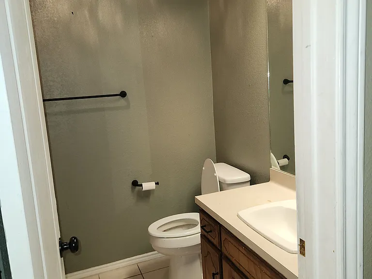 1922 Pheasant Dr — Photo 12