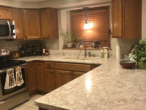 5th image of 3163 Green Meadow Dr