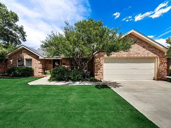 2nd image of 3304 Oakmont Dr