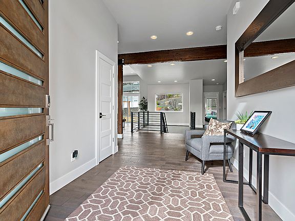 2nd image of 5464 E Shoreline Dr