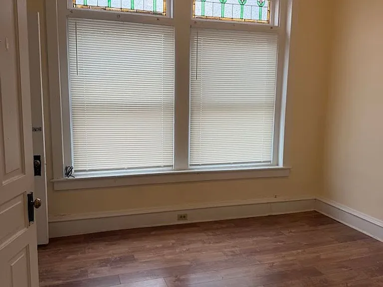 942 Washington St — Photo 7