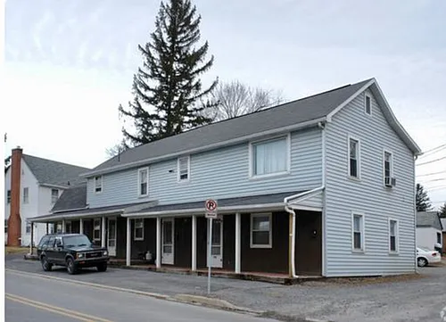 101 S Corl St Photo 1