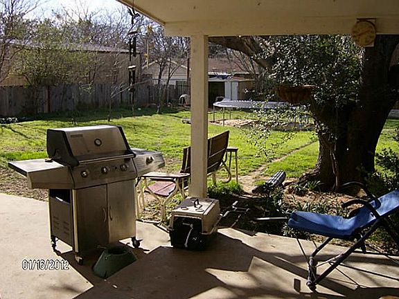 4th image of 405 Crestwood Dr