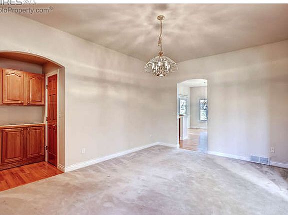 5th image of 541 Manorwood Ln