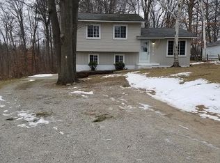 2350 Indian Rd, Lapeer, MI 48446